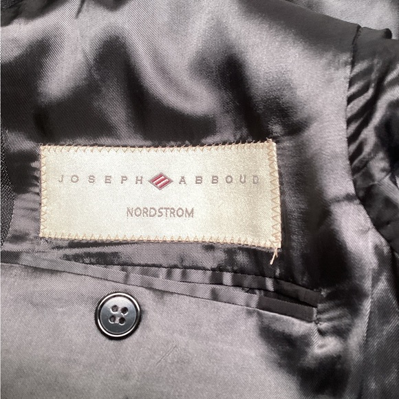 Joseph Abboud-Nordstrom mens suit, 40R/W34- inseam 29.5 inches - Picture 7 of 13
